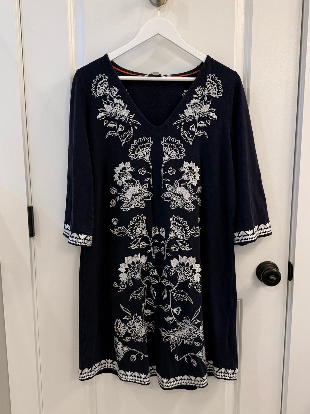 Boden Navy V-Neck Tunic Dress with White Floral Embroidery